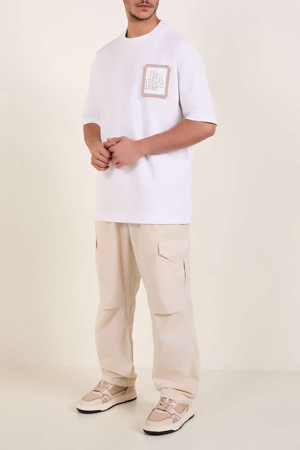 חולצת טי בגזרה משוחררת